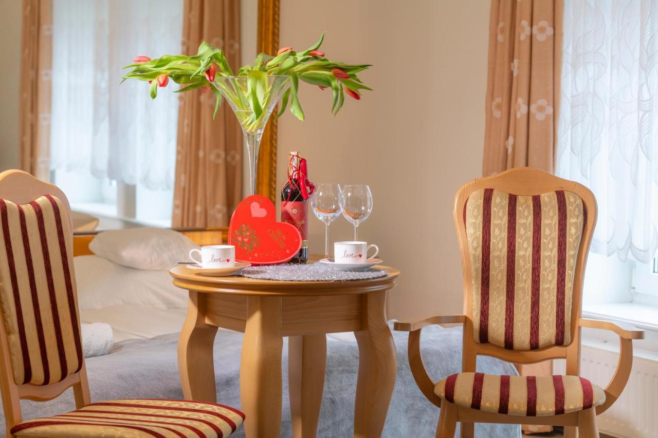 Deluxe Double Room with Bath,1000218852:JPEG