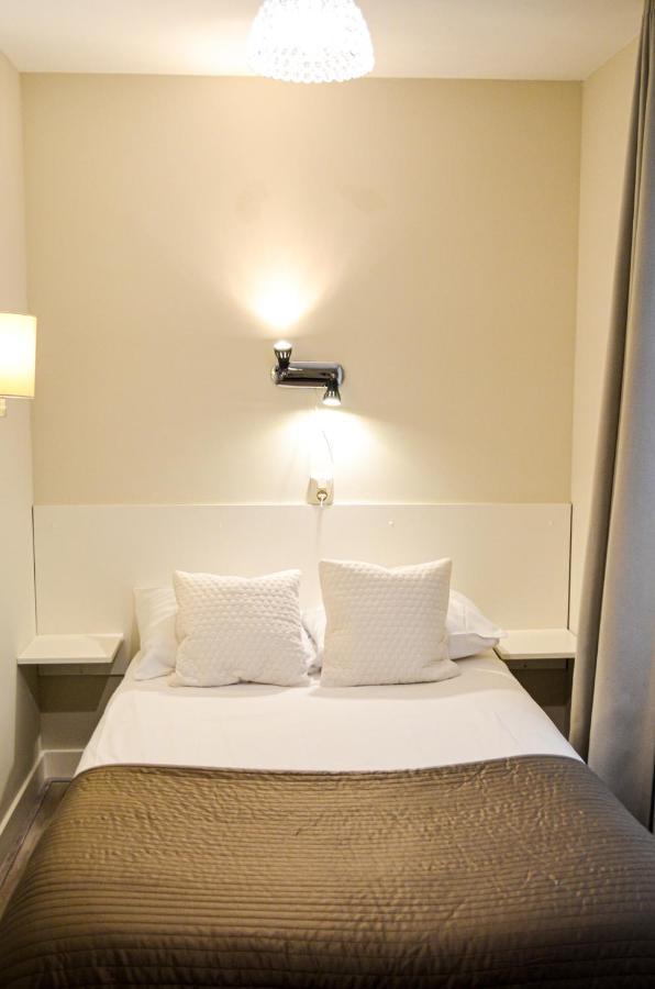 Small Double Room Private Bathroom
