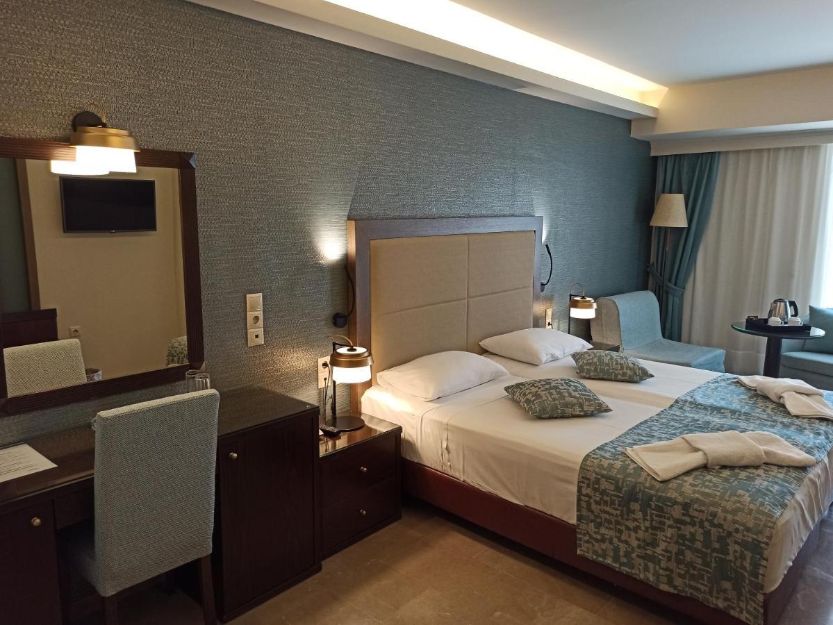 Superior Triple Room Mountain view