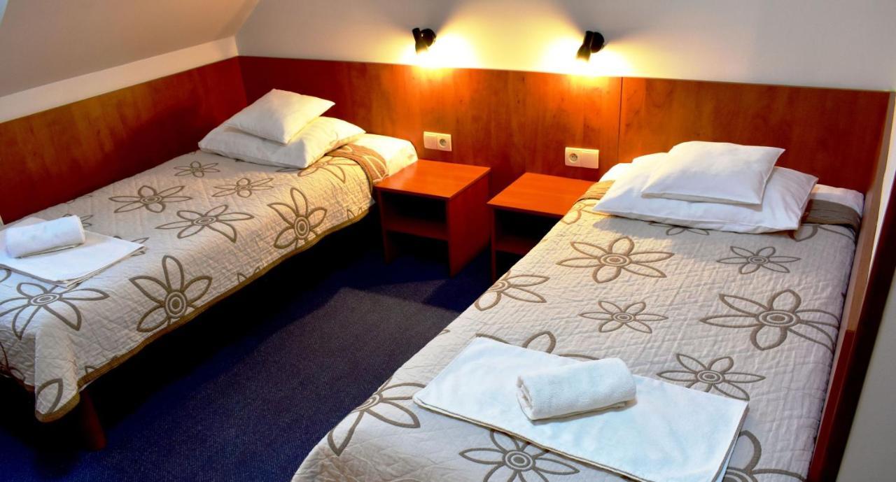 Double or Twin Room,1007824894:JPEG