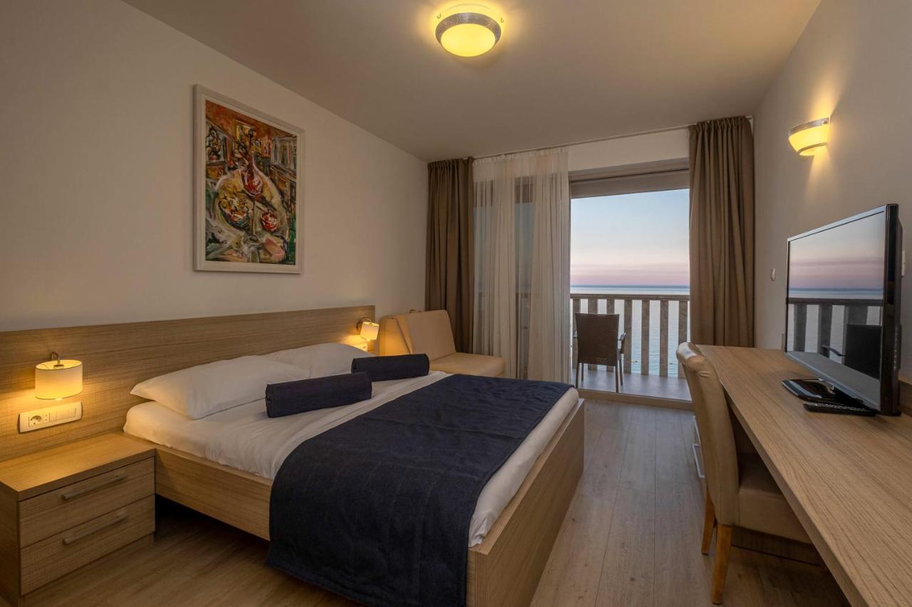 Double Room Balcony Sea View