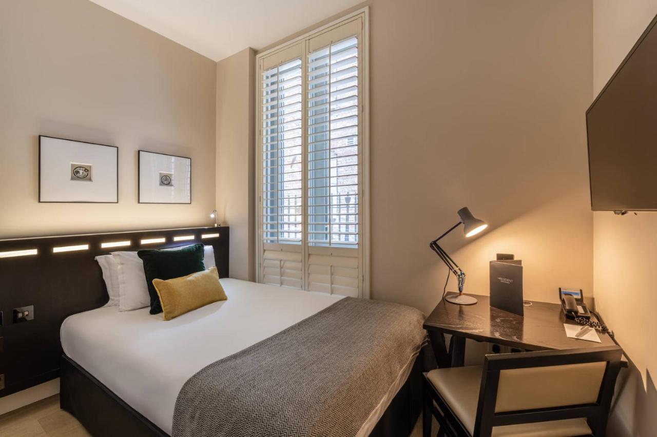 Single Room,1011379042:JPEG