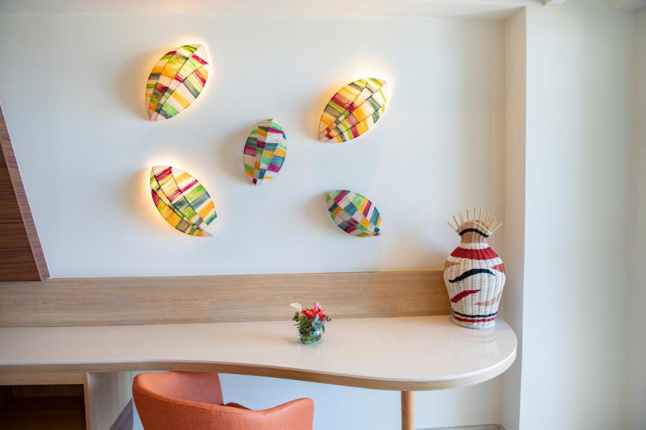 Oceanfront Club Junior King Suite,1224093607:JPEG