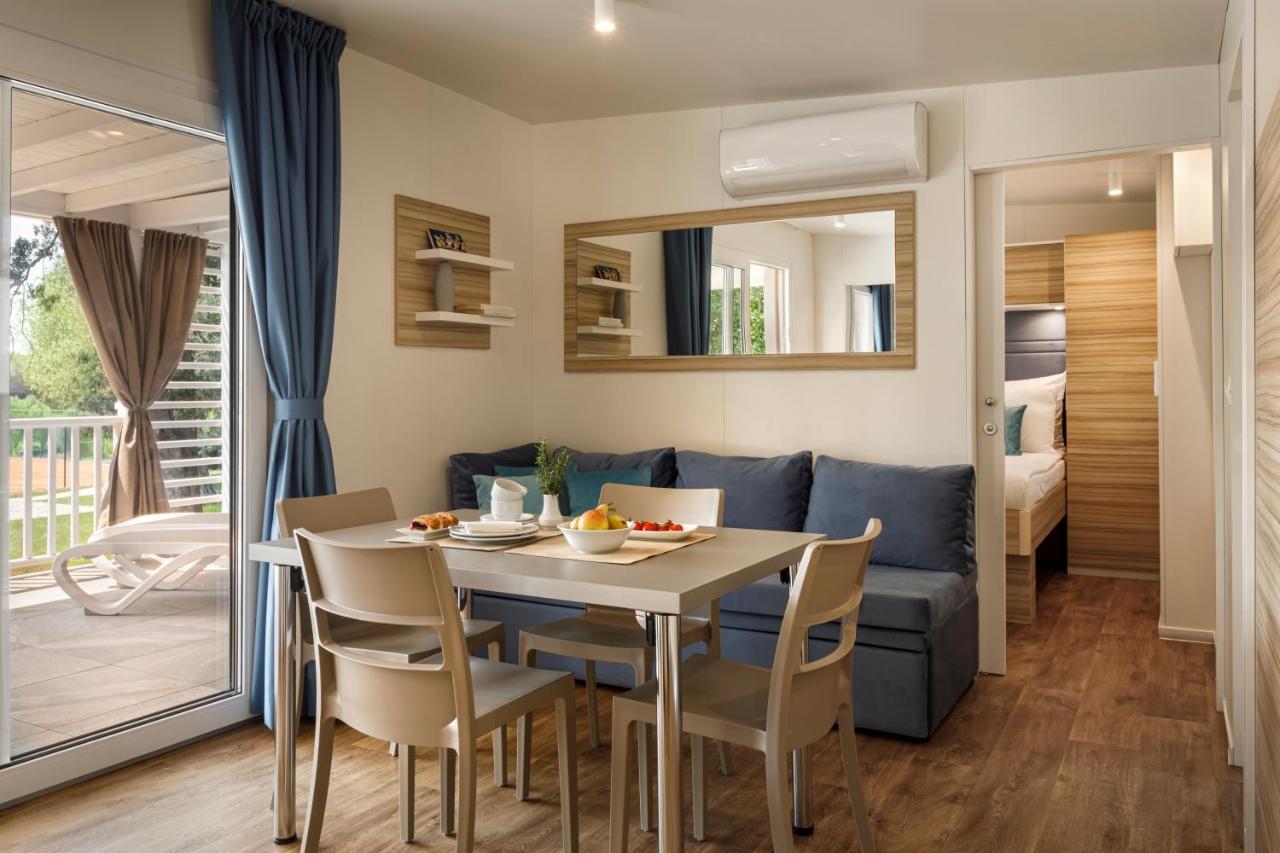 Superior Family Mobile Home Relax