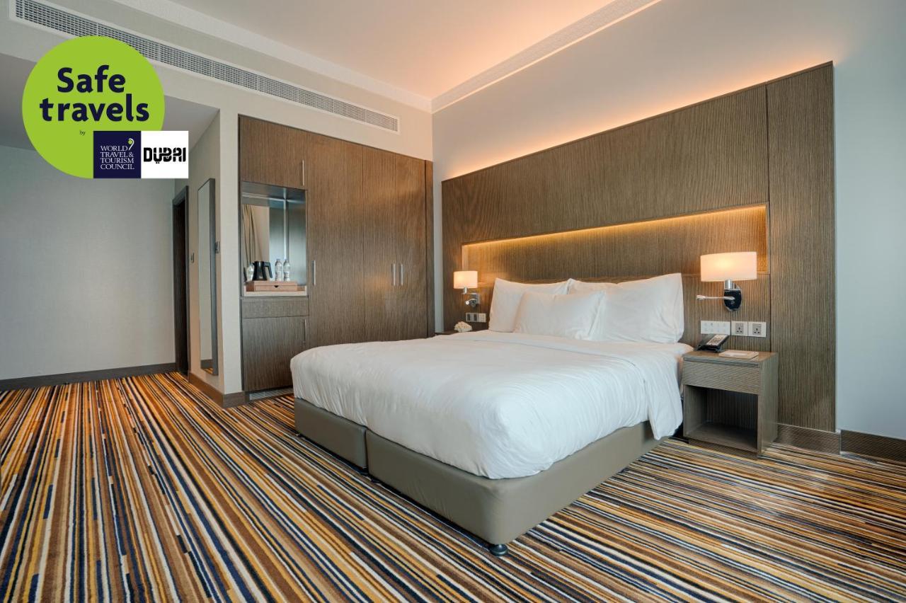 Habitat King • Outlet Mall Shuttle • Dining • Ideal Getaway