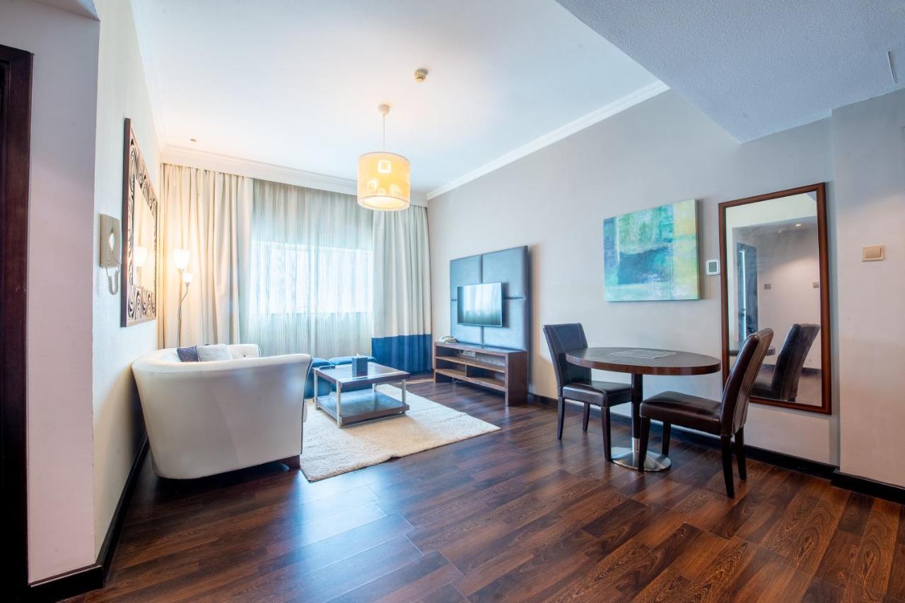 Executive One Bedroom Suite Twin Beds