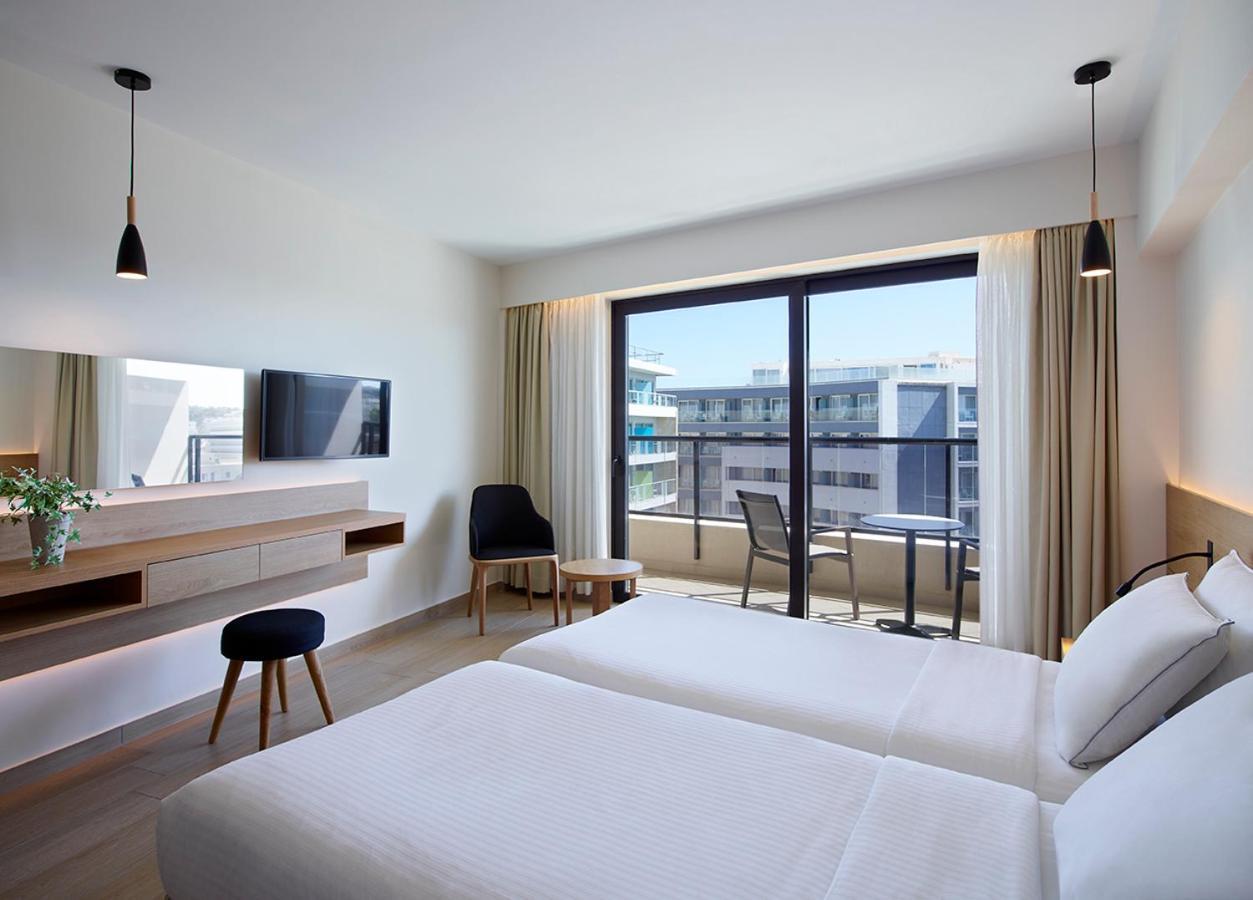 Superior Double or Twin Room City View