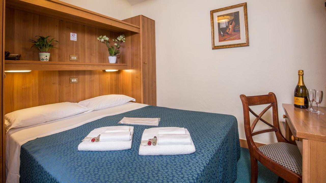 Triple Room,1022105710:JPEG