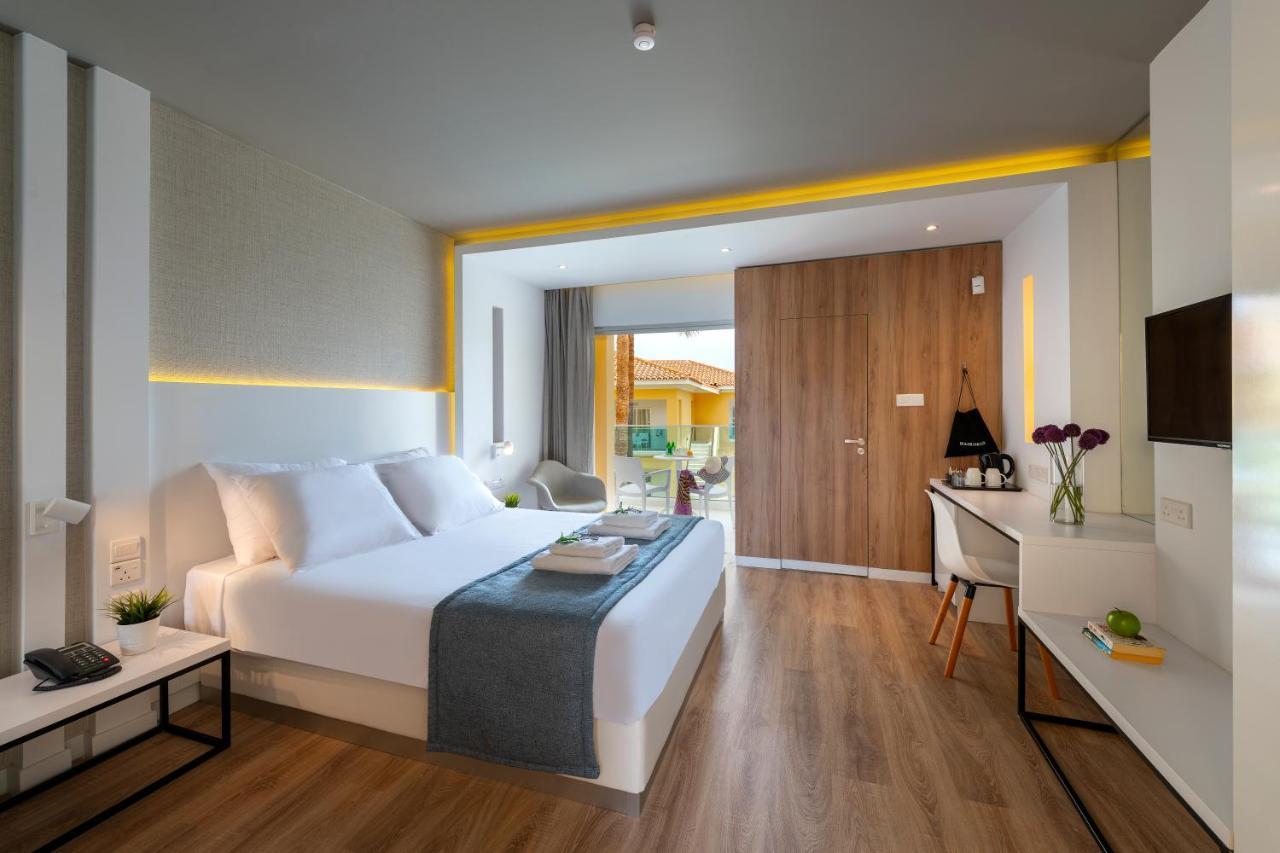 Double Room Partial Sea View