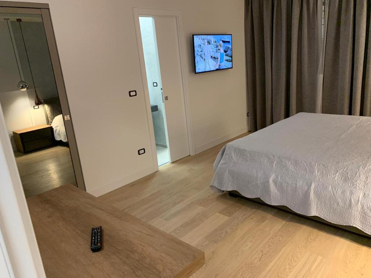 Deluxe King Room,1032456281:JPEG