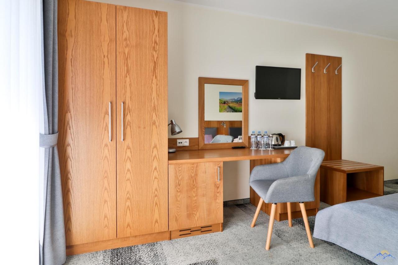 Apartament z 2 sypialniami i balkonem