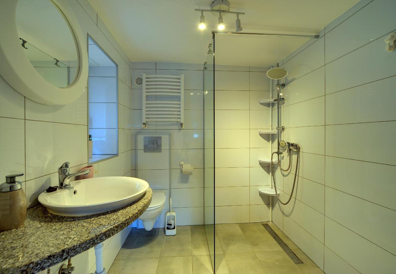 Double or Twin Room,1035706012:JPEG