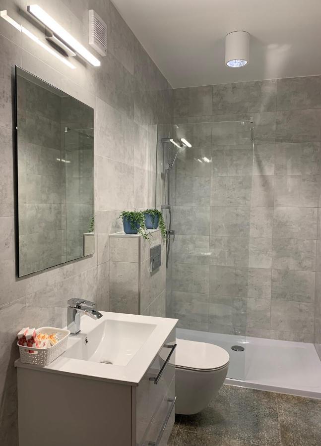 Quadruple Room with Private Bathroom,1077062599:JPEG