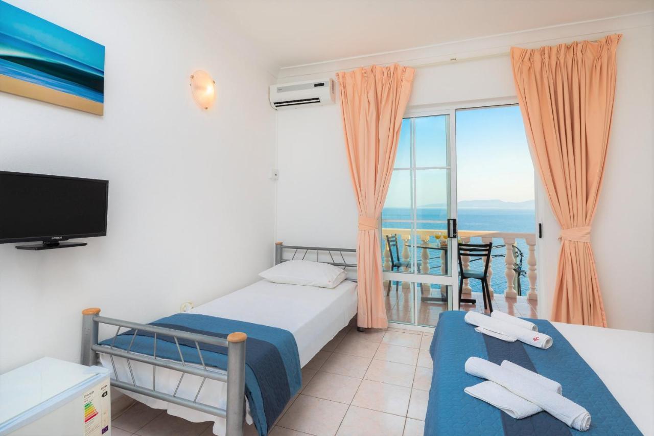 Deluxe Triple Room Sea View