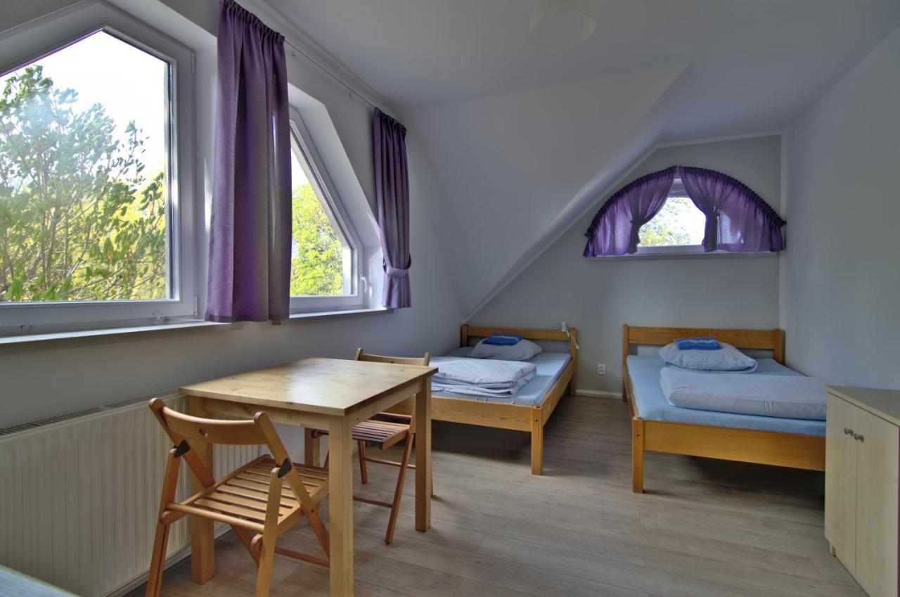 Large Twin Room,1052653819:JPEG