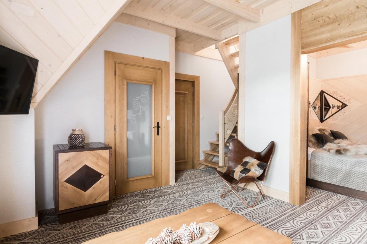 Duplex Apartment,1055280703:JPEG