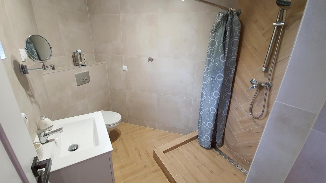 Apartament typu Junior Suite z widokiem na ogród
