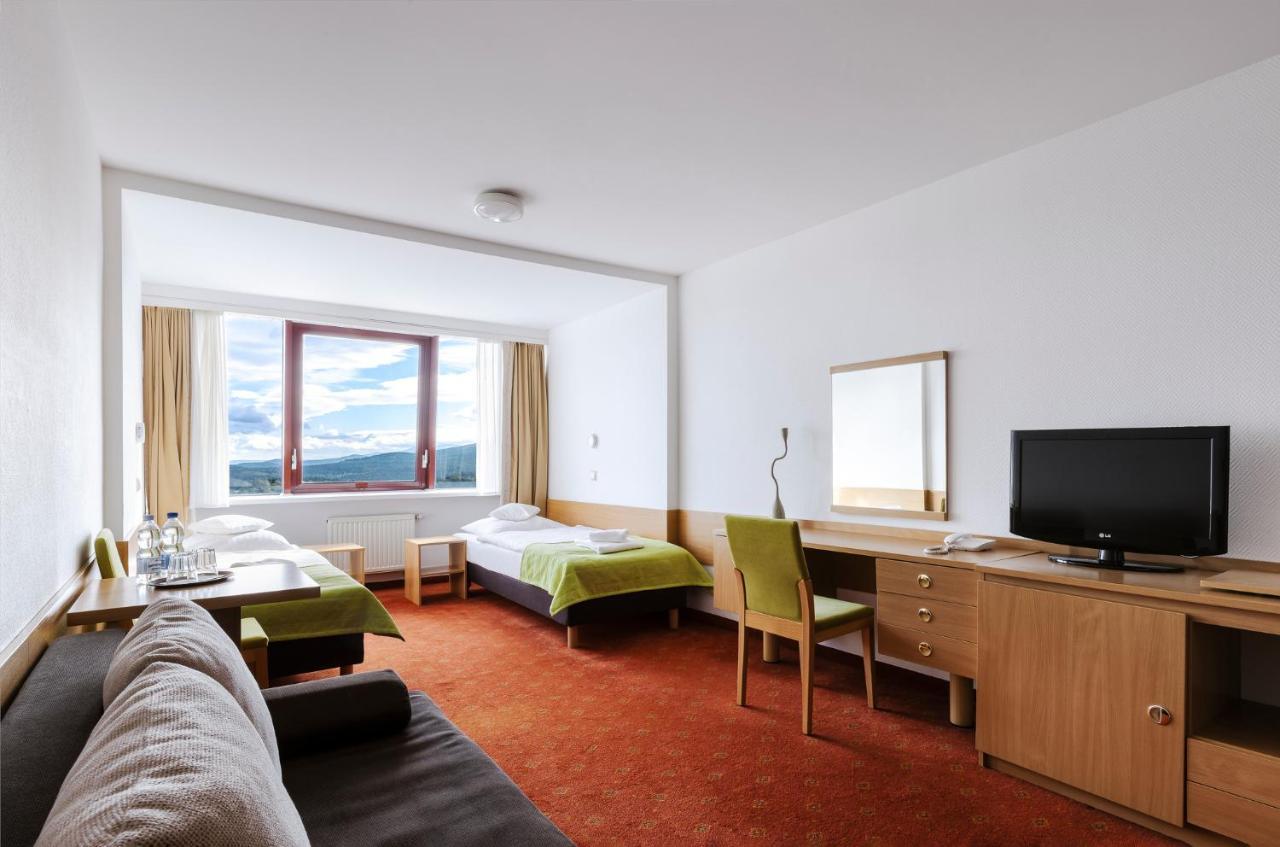 Double Room with Extra Bed,1066853476:JPEG