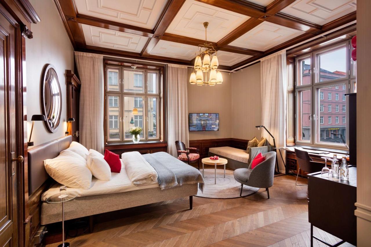 Junior King Suite City View