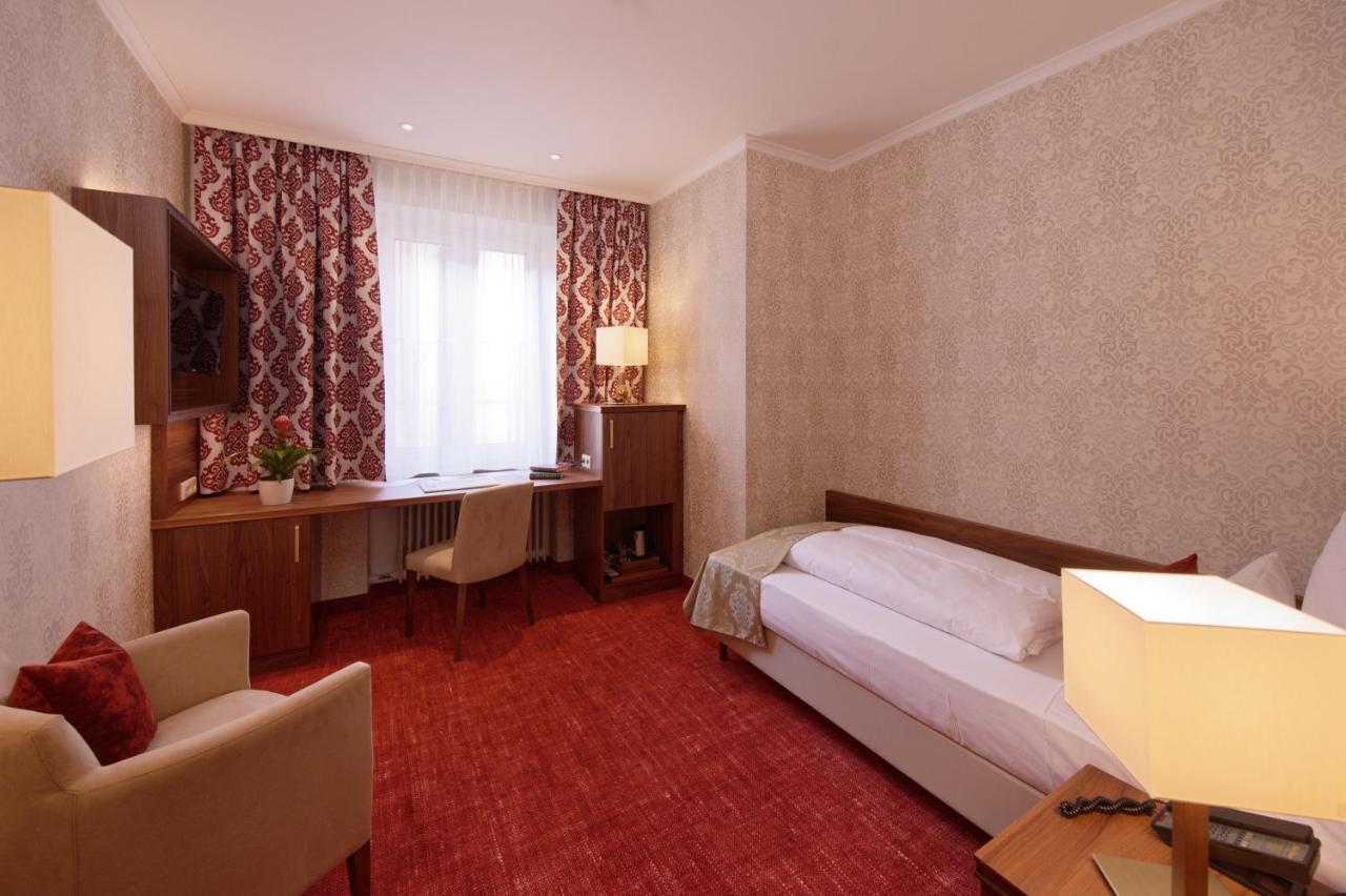 Large Single Room,1589326068:JPEG