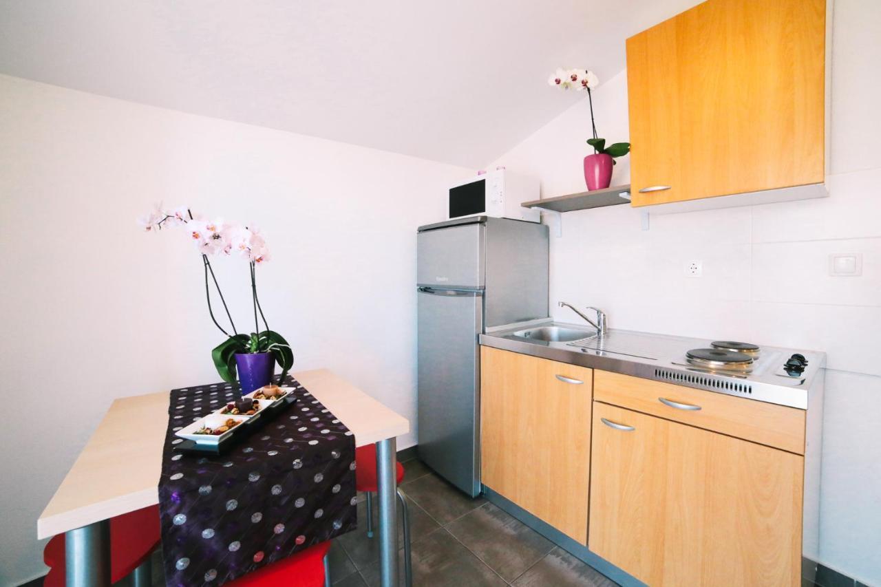 Studio Apartment Sea View