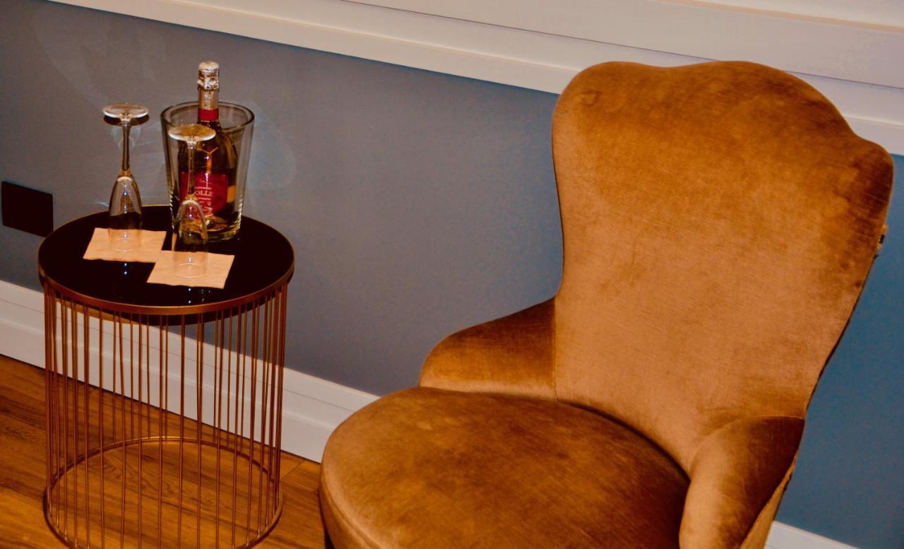 Deluxe Double or Twin Room with City View,1209624511:JPEG