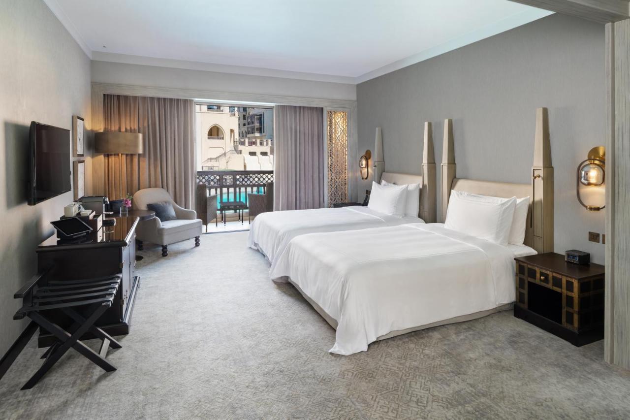 Deluxe Room Fountain View