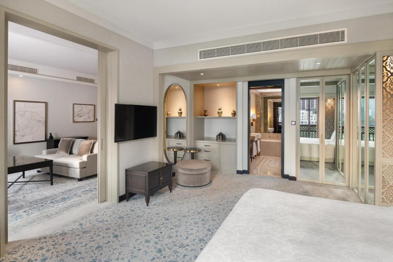 Diplomatic Suite Lake View