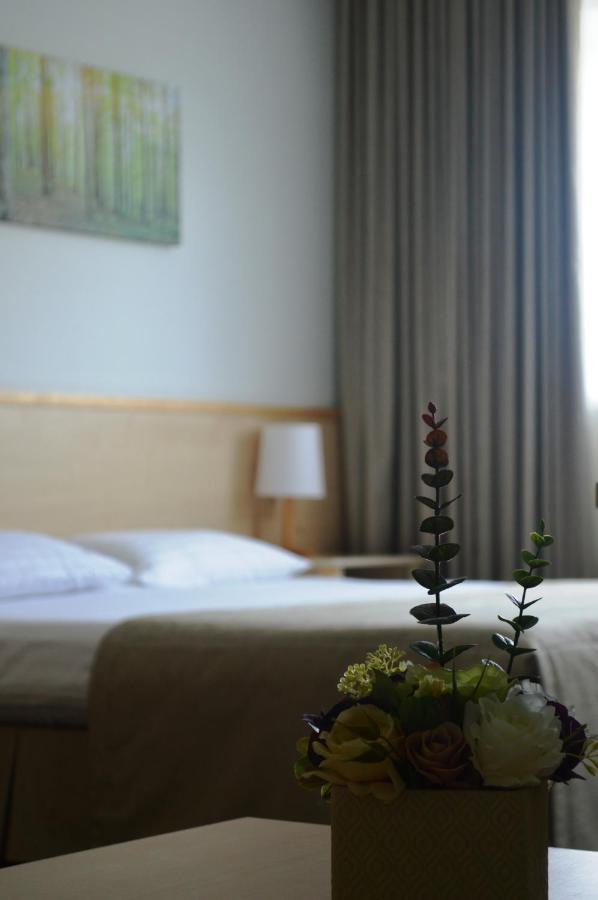 Friendly Room