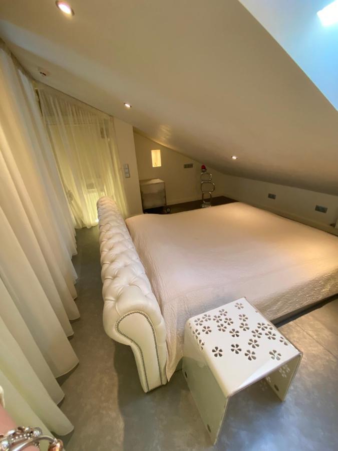 Design studio apartment