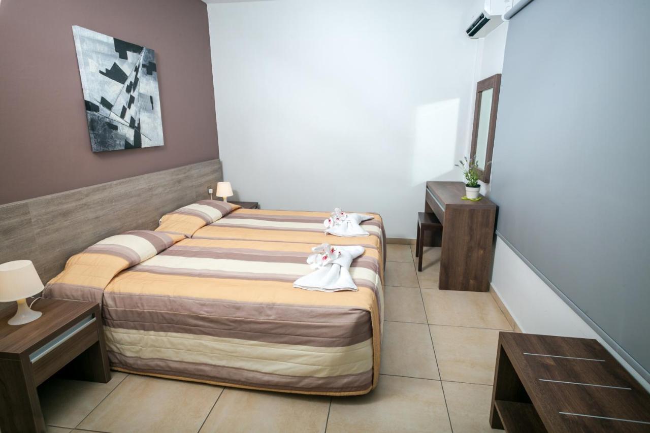 Superior One-Bedroom Apartment