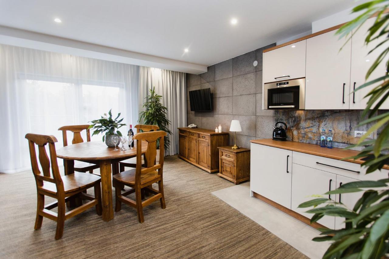 Apartament z 2 sypialniami i balkonem