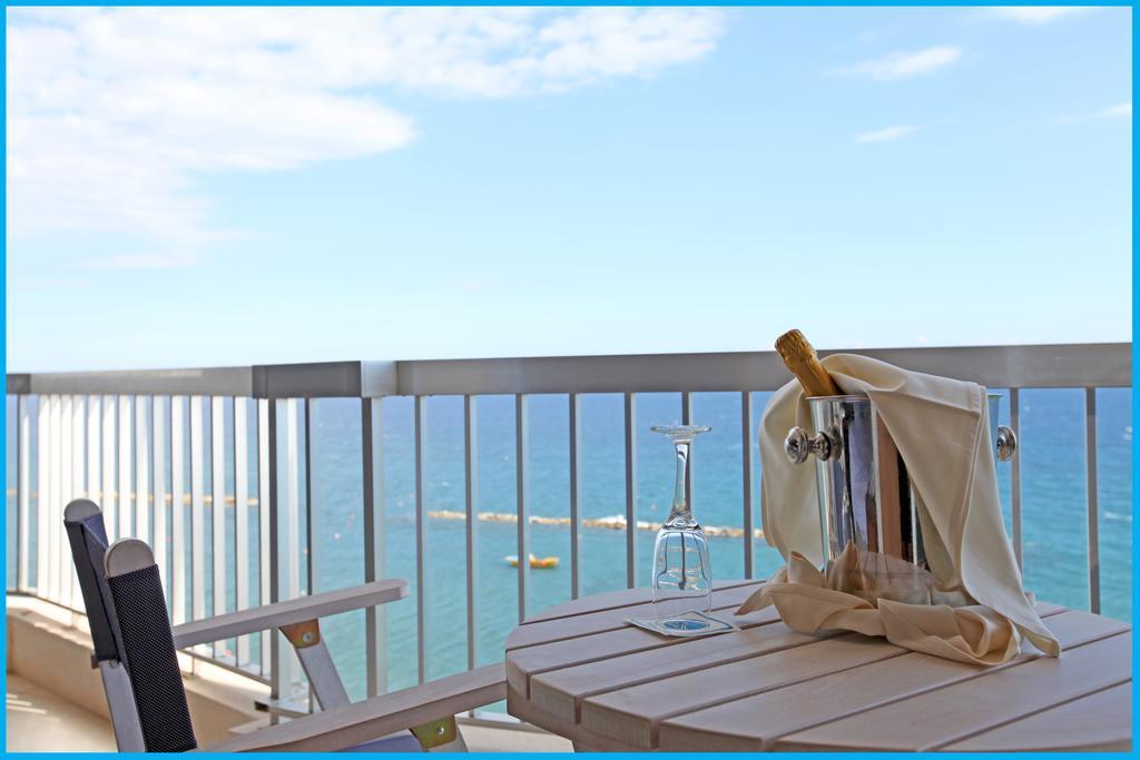 Executive Suite Sea View