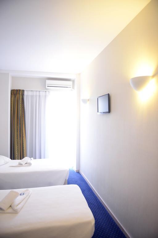 Double or Twin Room Extra Bed