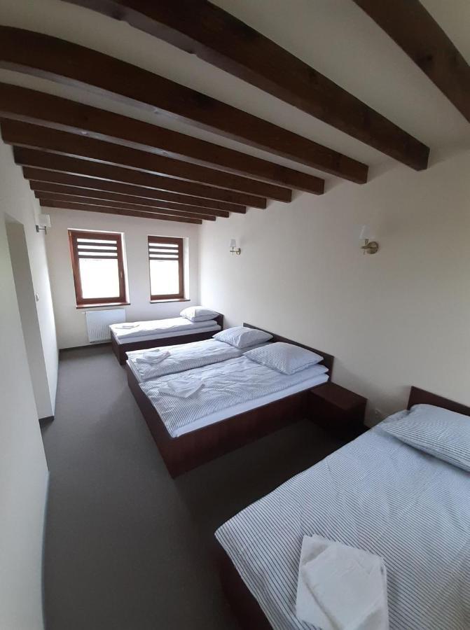 Family Room with Private Bathroom,1102372692:JPEG
