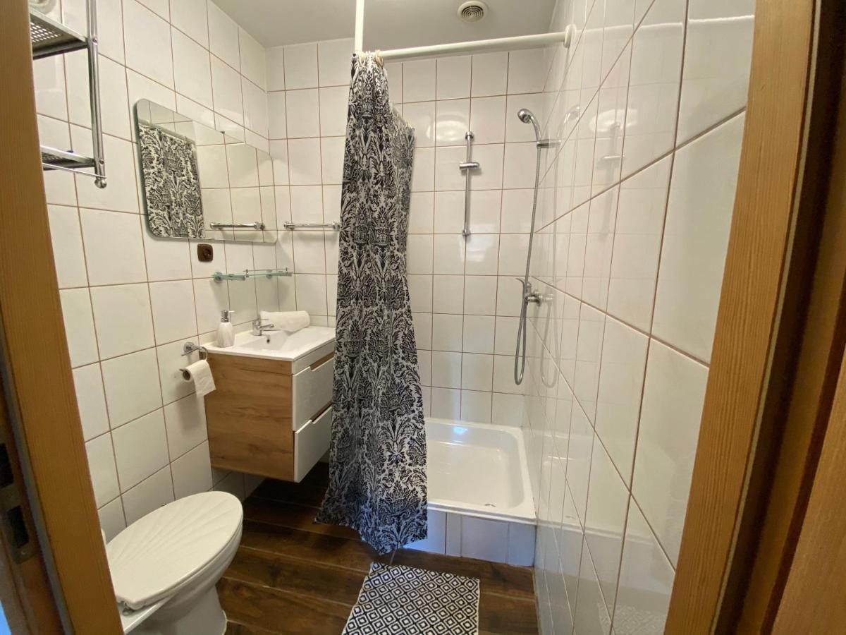 Double or Twin Room with Bathroom,1105881462:JPEG