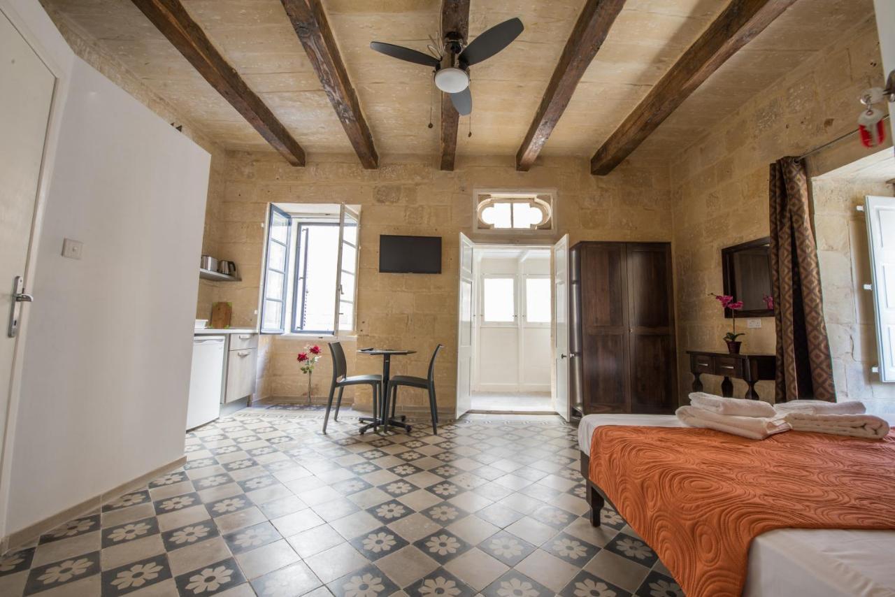 Double or Twin Room Balcony