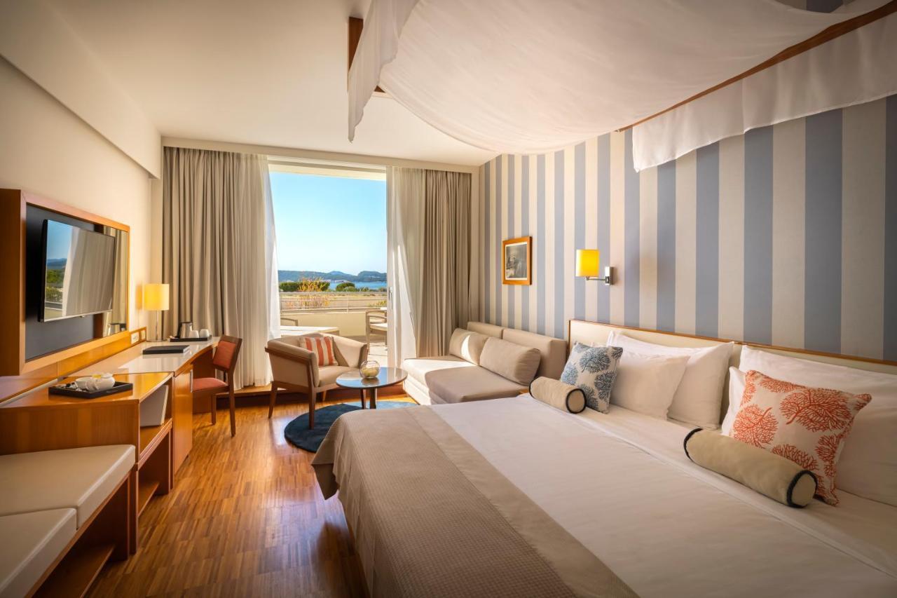 Double or Twin Room Balcony Sea View Half Board
