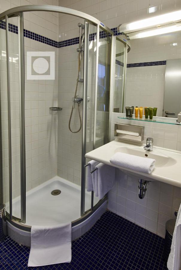 Standard Double or Twin Room,1500104803:JPEG