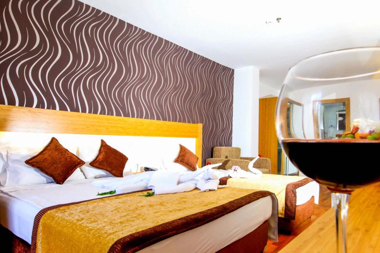 Double or Twin Room with Sea View,1120919622:JPEG
