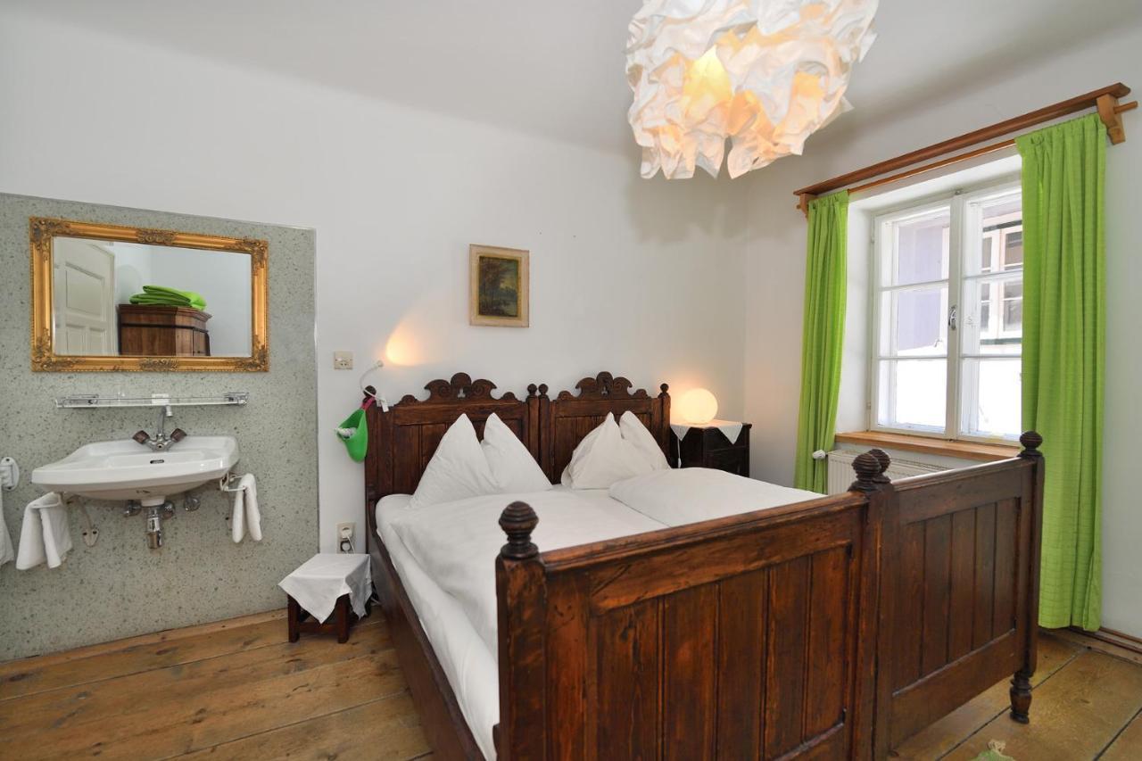 Basic Triple Room