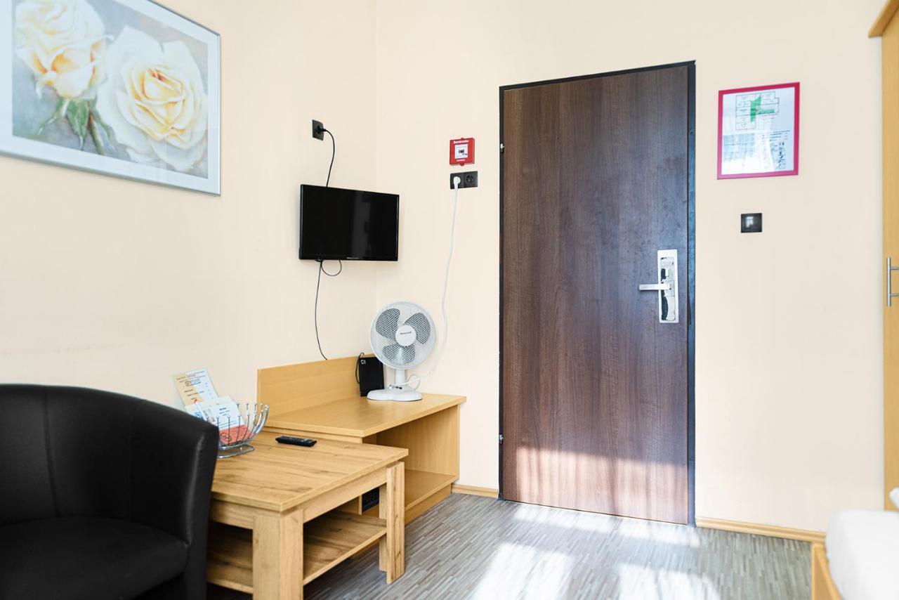 Single Room Shared Toilet