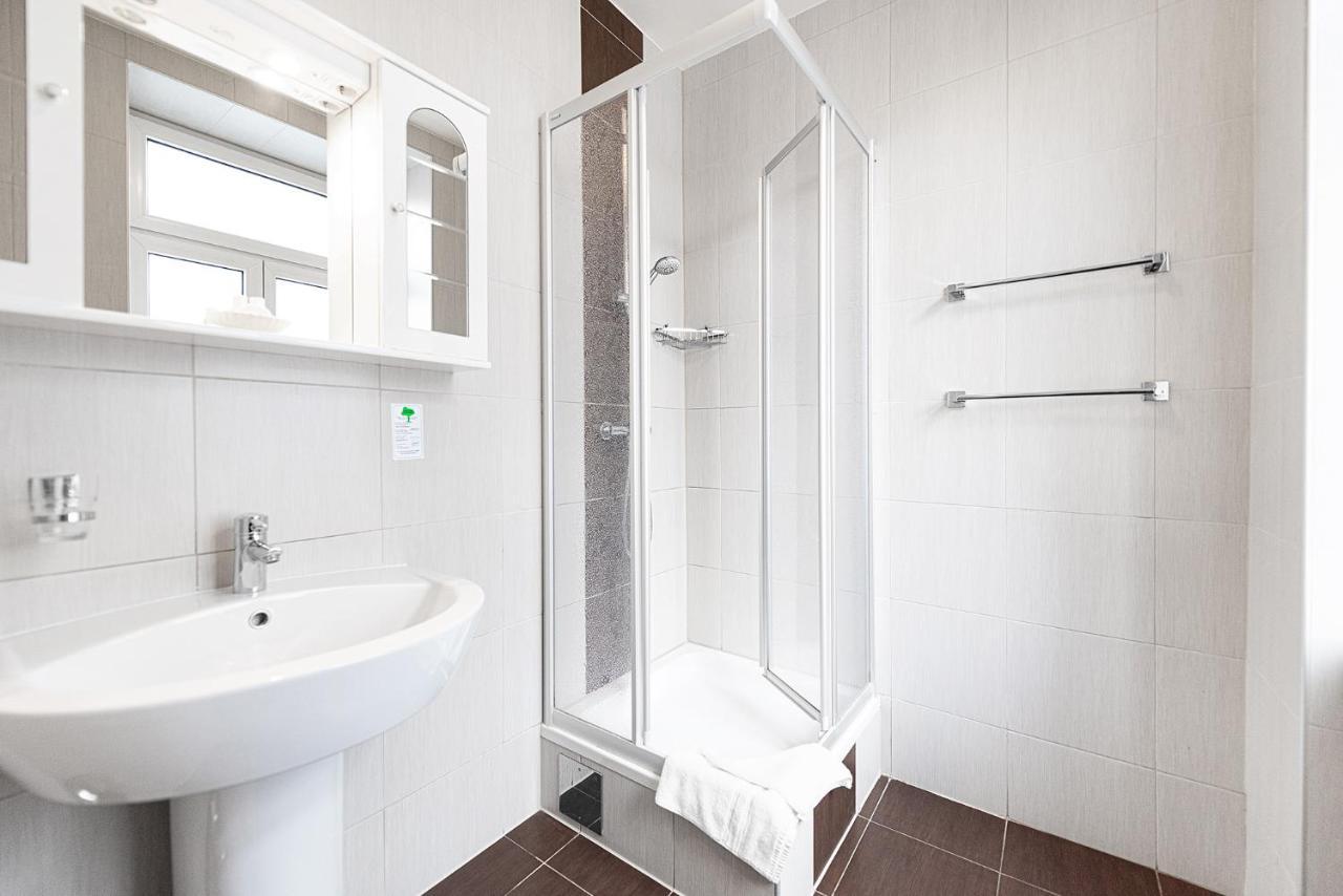 Double or Twin Room Shared Toilet