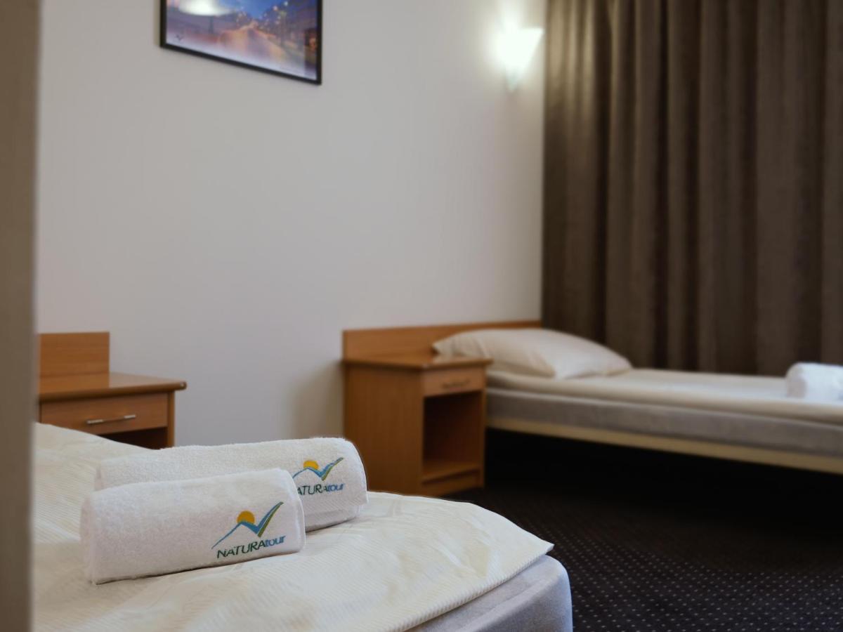 Pokój dwuosobowy z prywatną łazienką