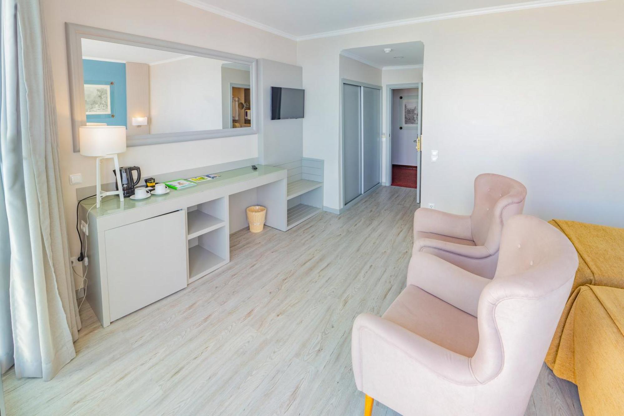 Superior Deluxe Double or Twin Room