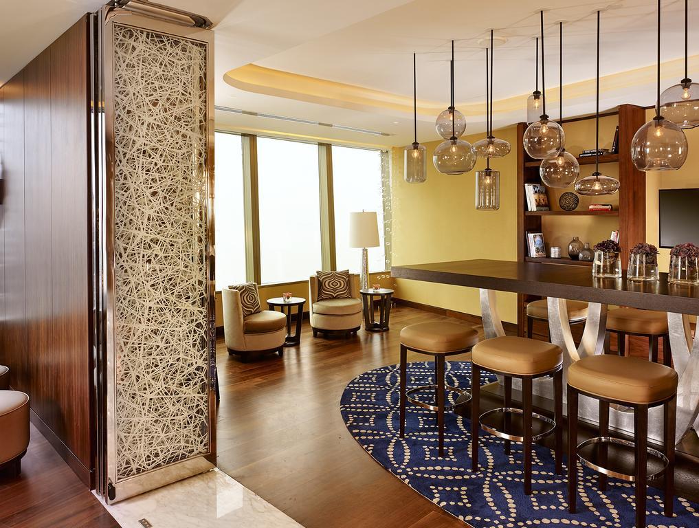 Apartament typu Suite z łóżkiem typu king-size i dostępem do klubu