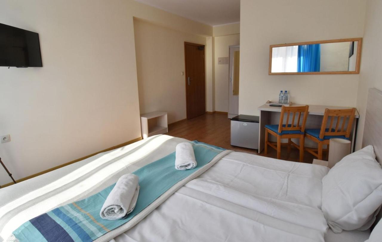 Deluxe Double Room with Balcony,1140191140:JPEG