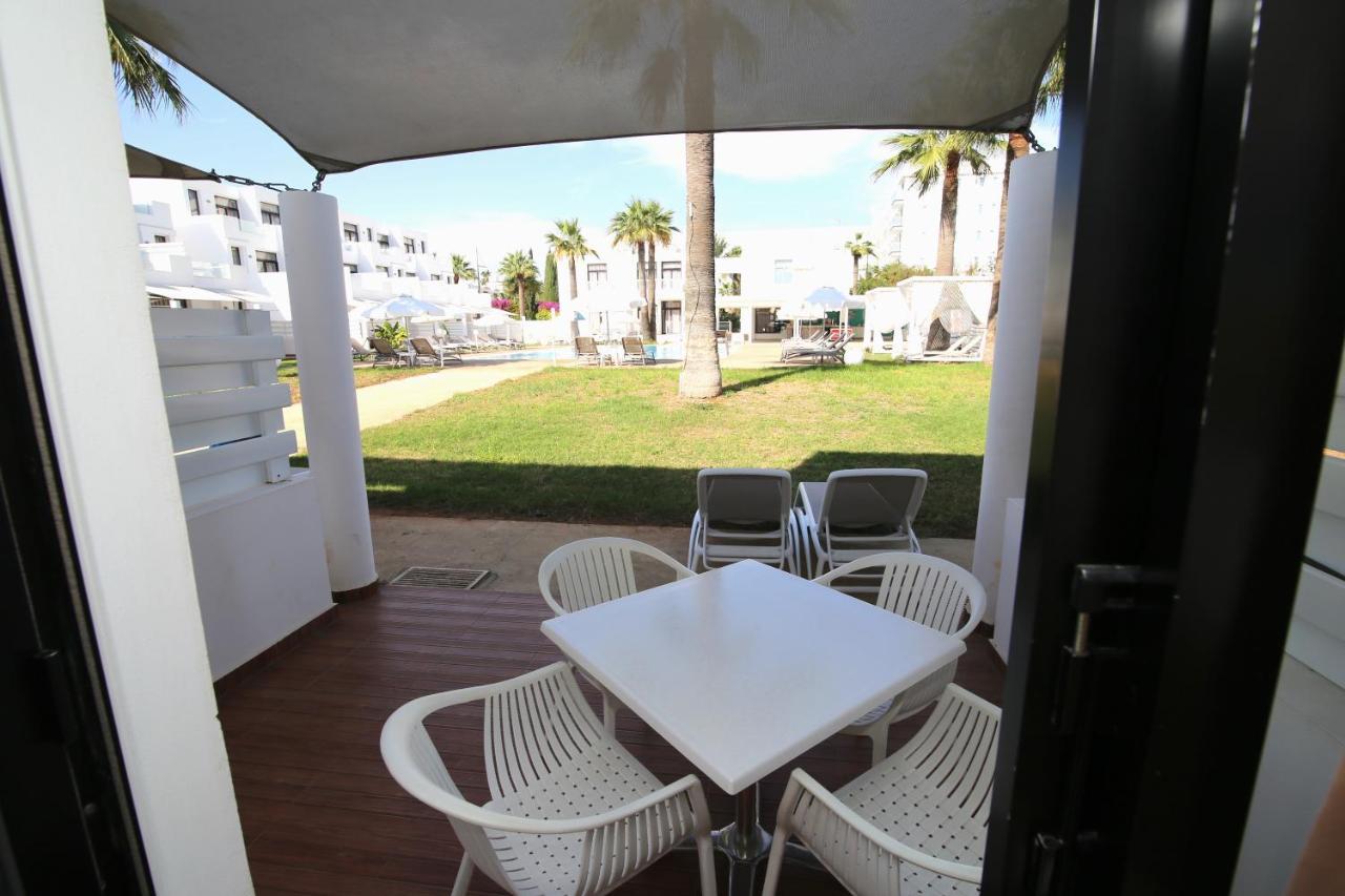 One-Bedroom Maisonette Easy Pool Access,1351704625:JPEG