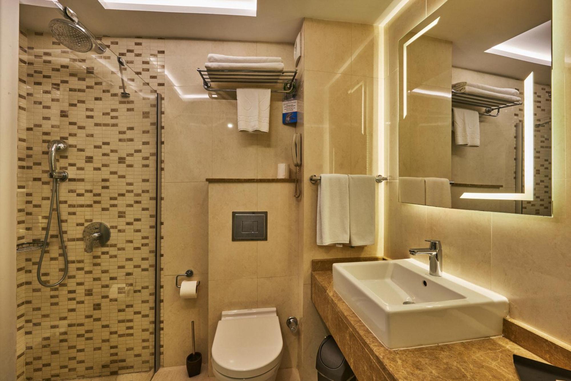 Standard Double or Twin Room,1433754883:JPEG