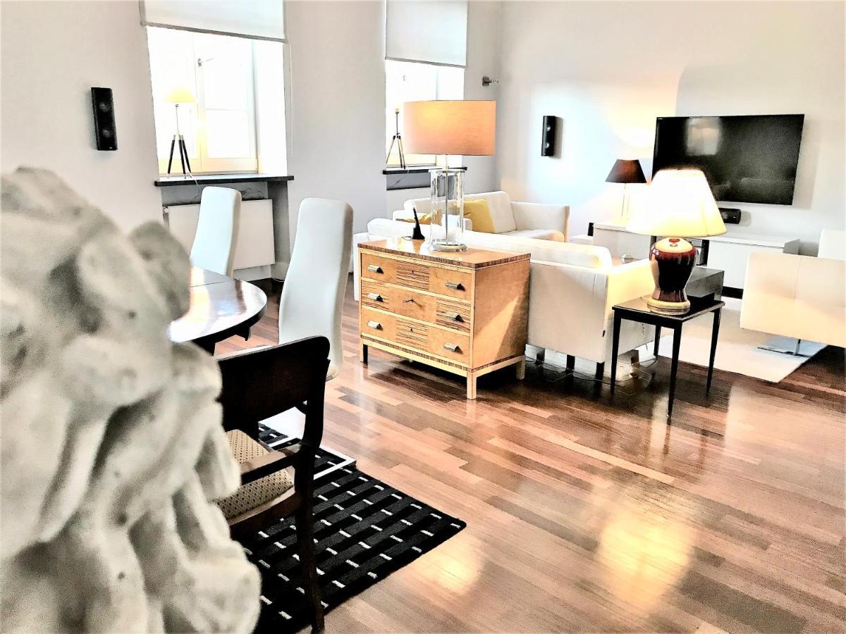 Penthouse typu Luxury z 2 sypialniami, 2 łazienkami i widokiem na Rynek Starego Miasta